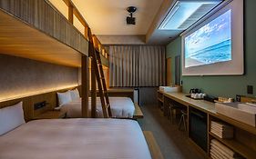 LACER OKINAWA NAHA Tomariport